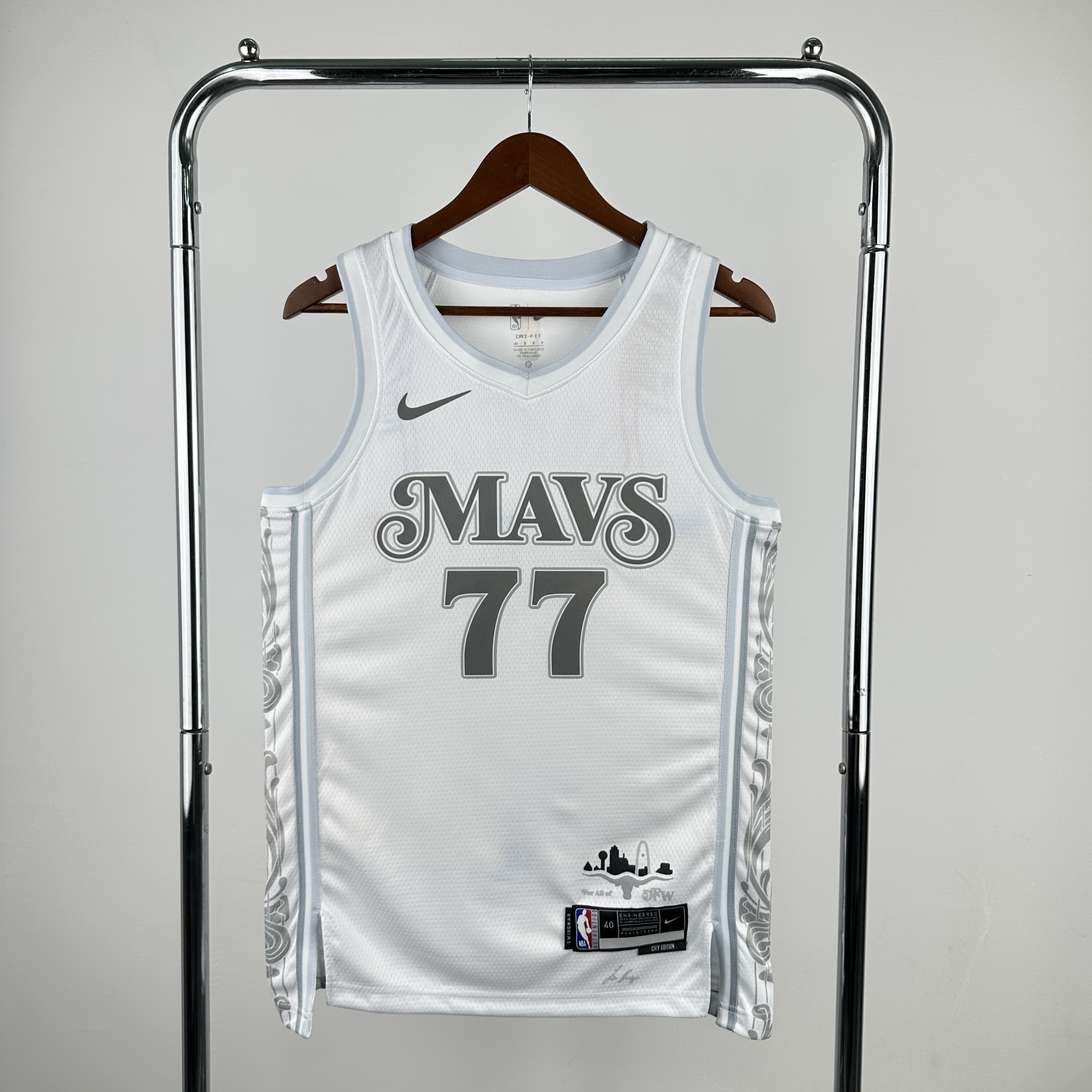 Men Dallas Mavericks #77 Luka Doncic White City Edition Season Nike 2025 NBA Jersey